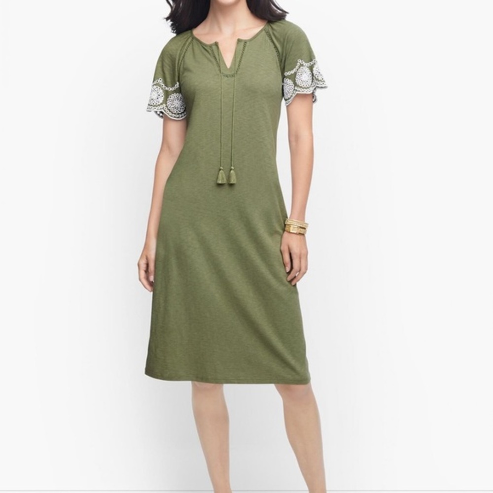 Talbots plus Embroidered Sleeve Knit Shift Dress SAGEBRUSH‎ 1x